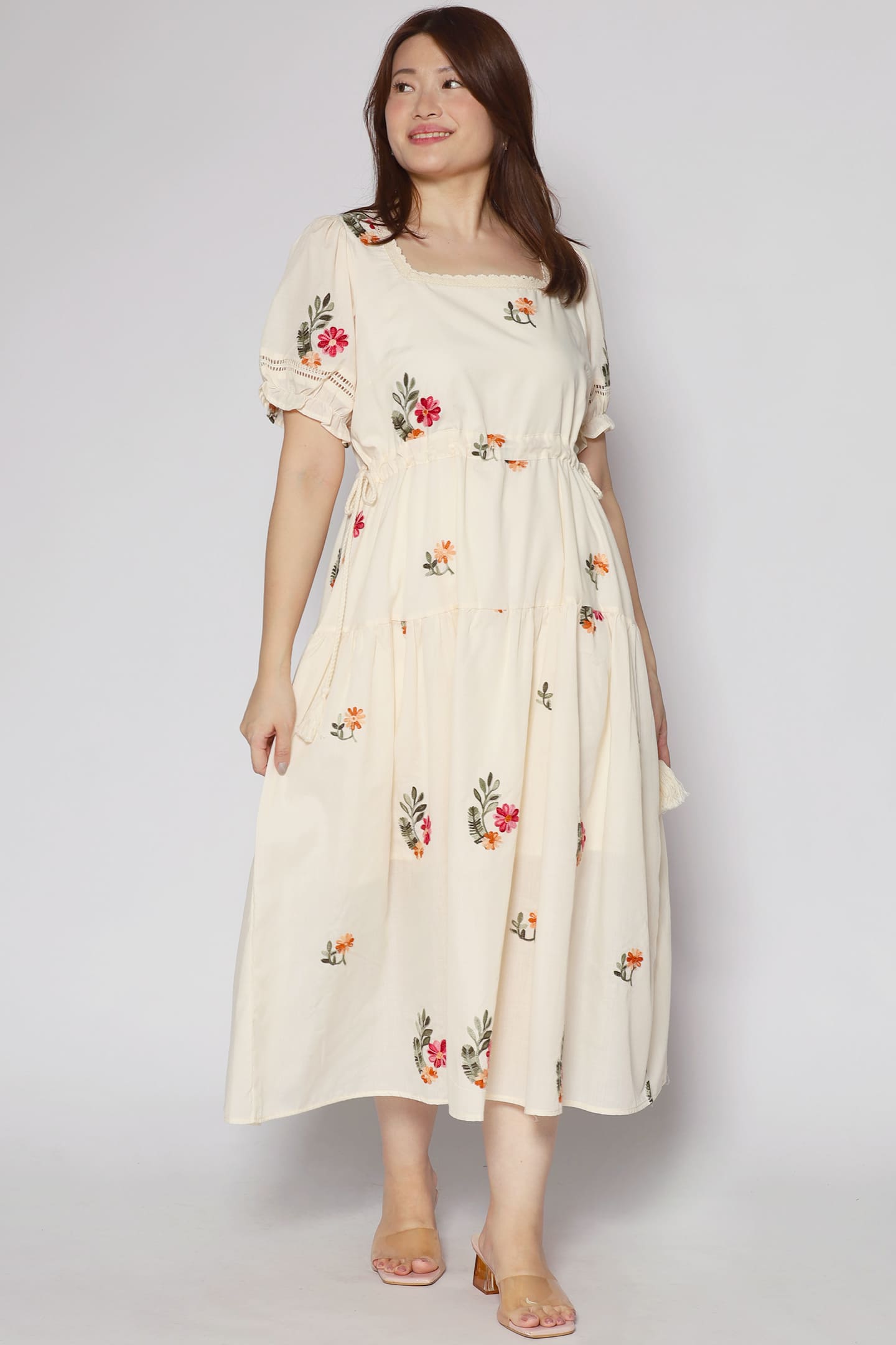 Victoria Dress in Floral Embroidery