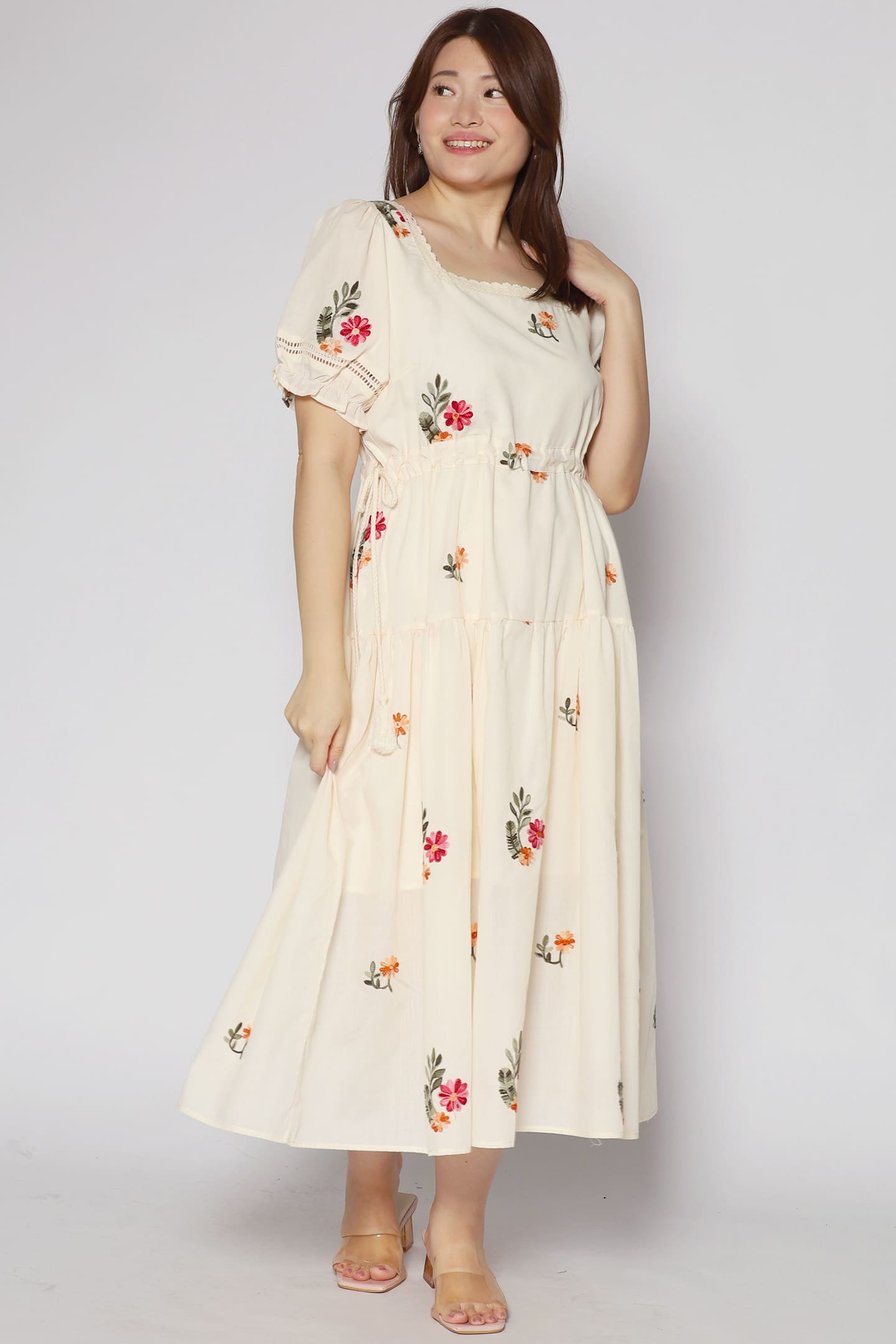 Victoria Dress in Floral Embroidery