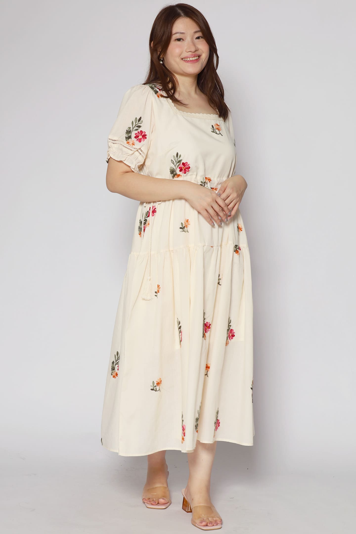 Victoria Dress in Floral Embroidery