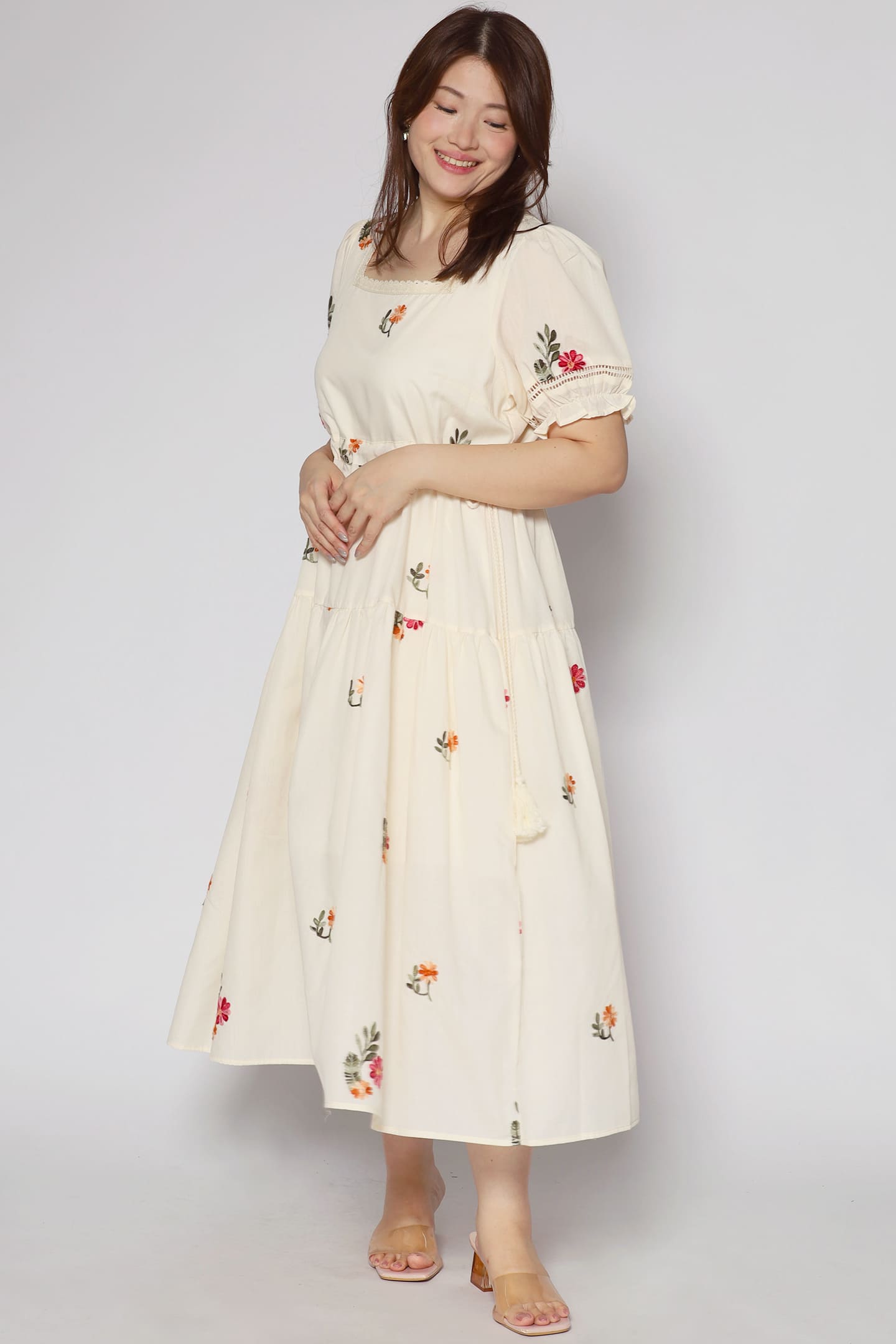 Victoria Dress in Floral Embroidery