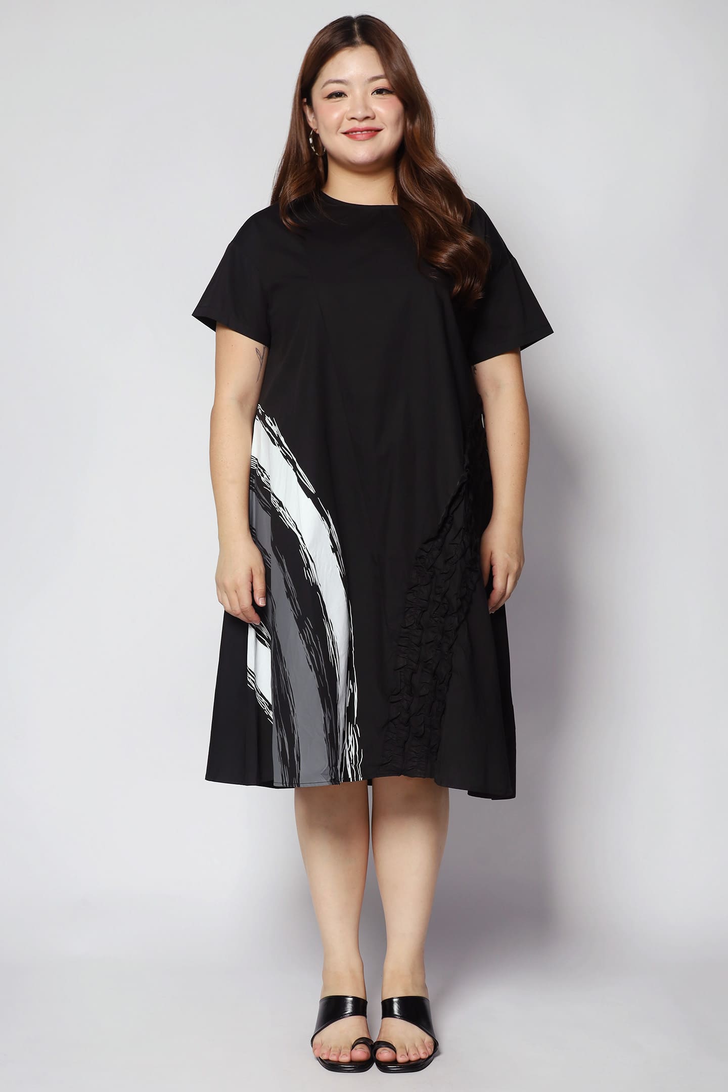 Voss Dress in Black