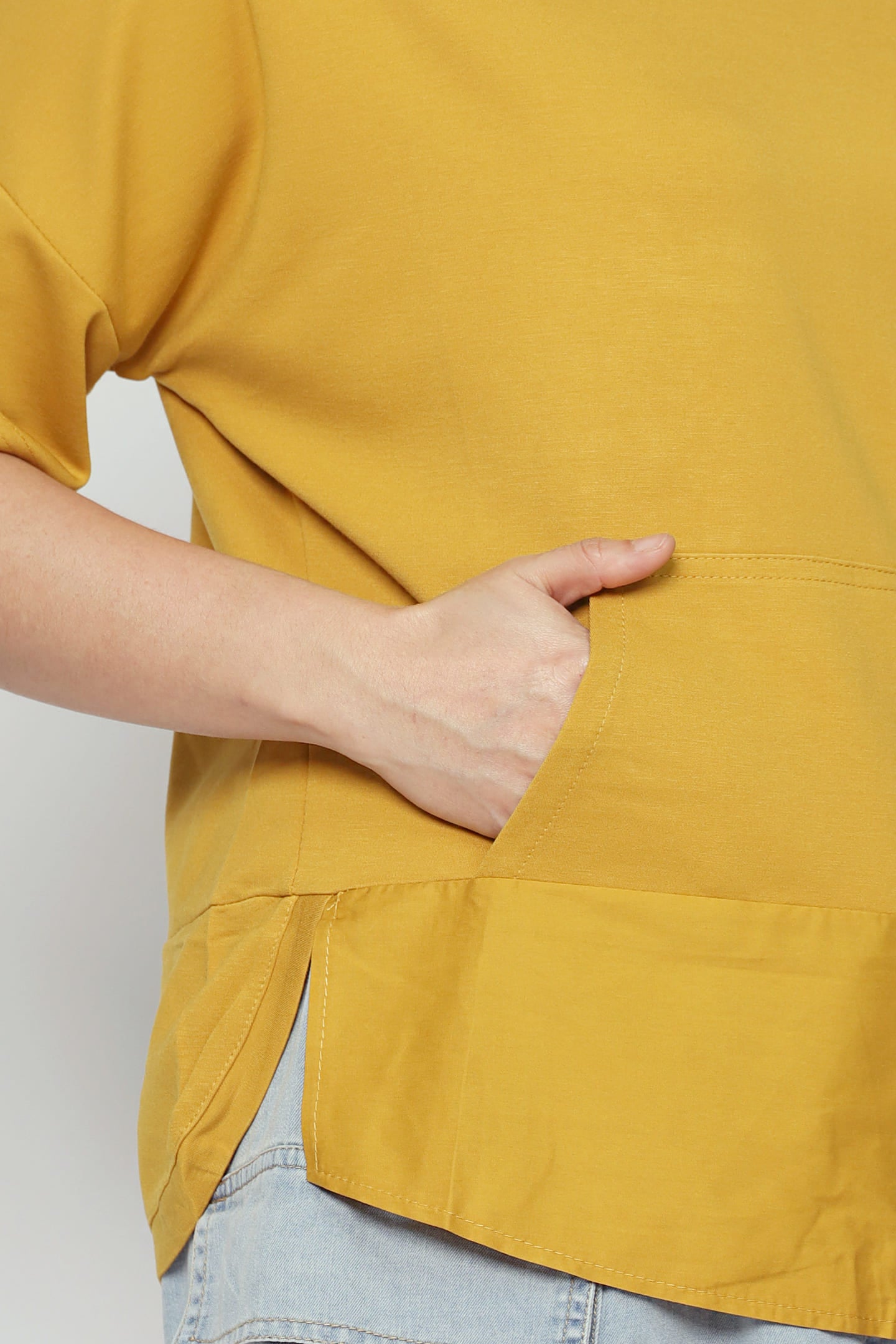 Easy By TE - Weekend Ready Top in Yellow