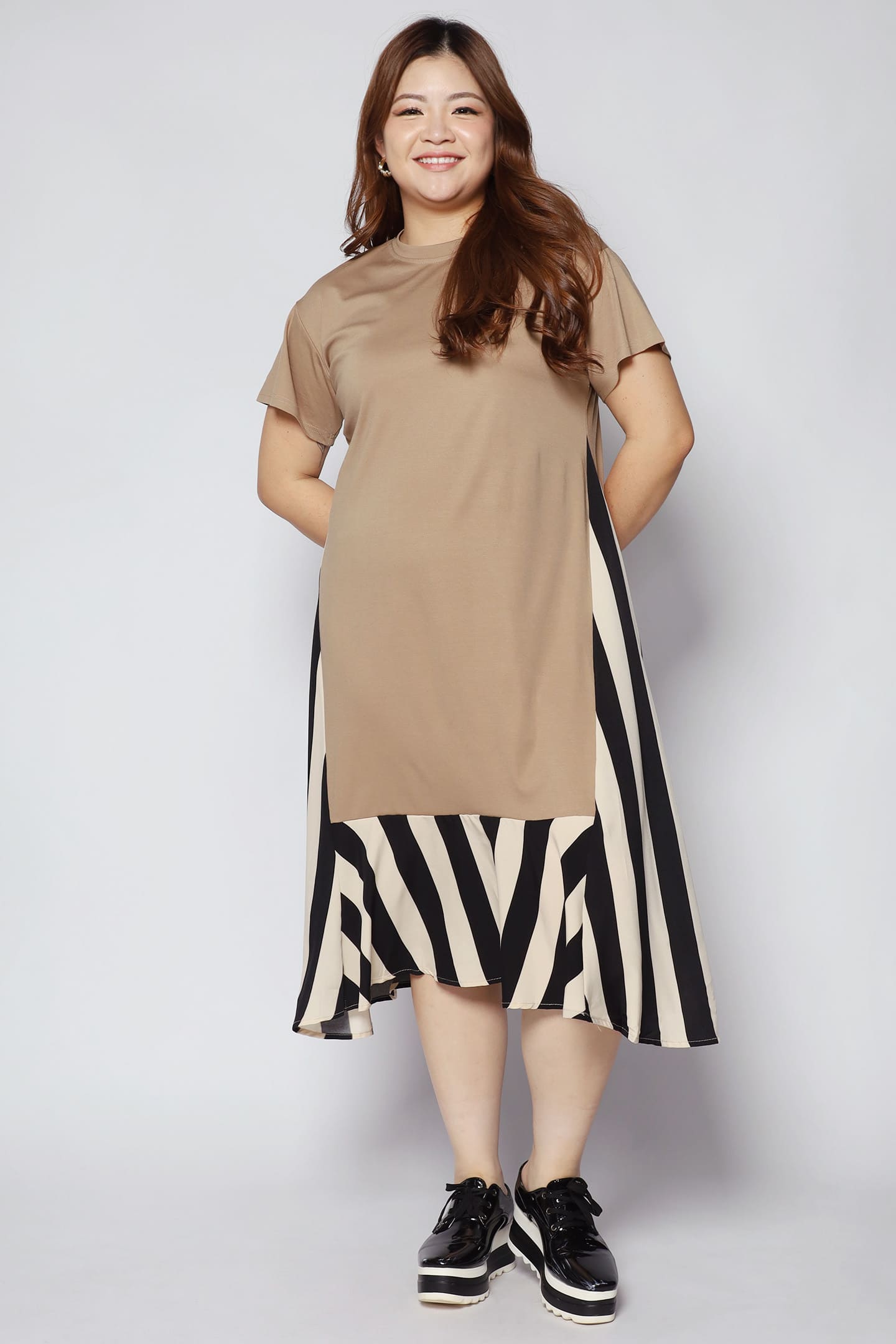 Wendy Stripes Dress in Khaki