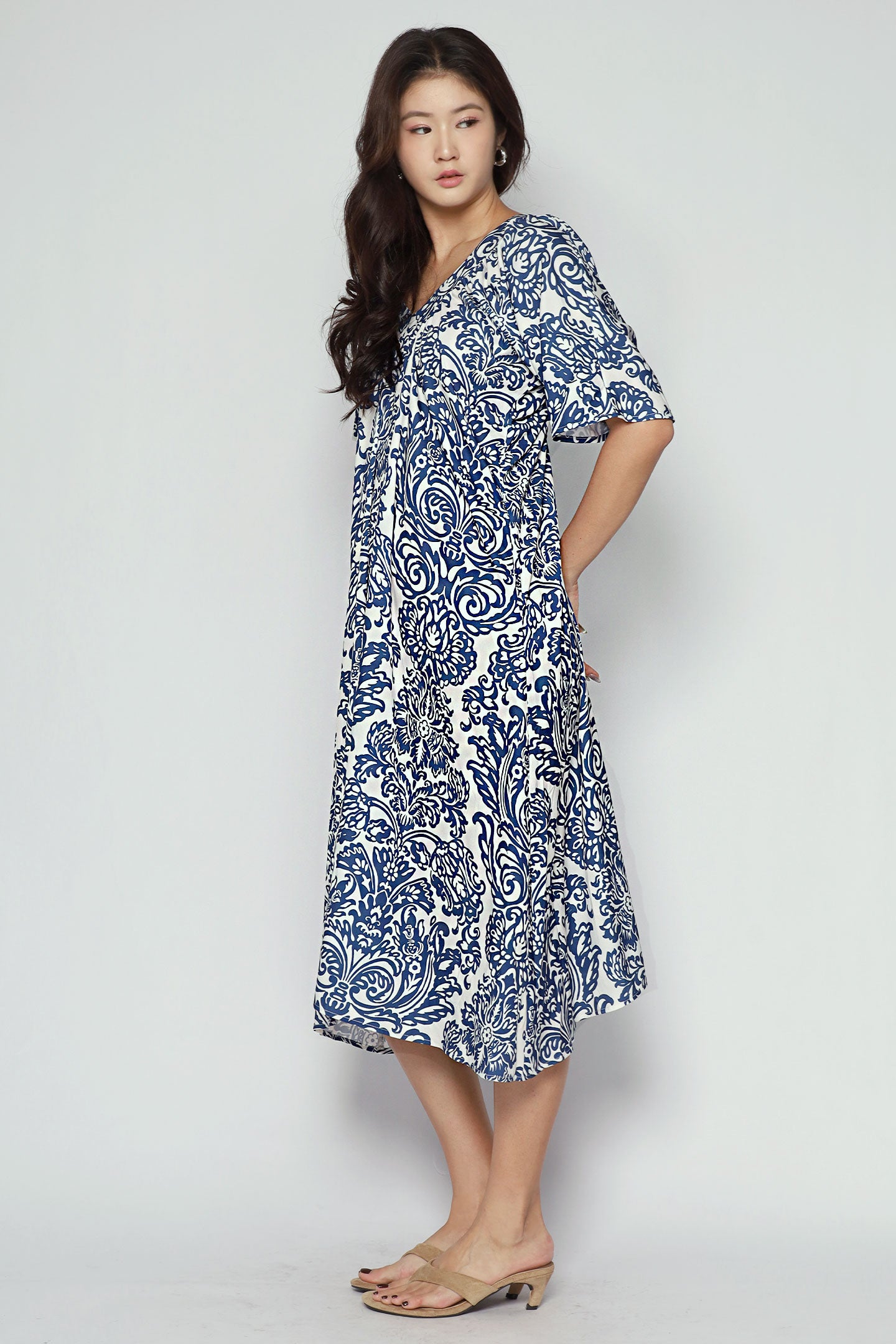 Whitney V Dress in Bluelit Blooms