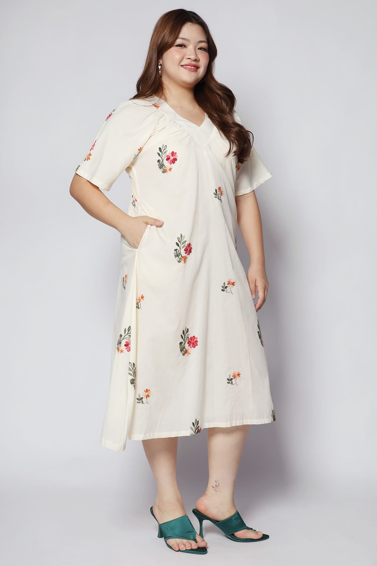 Whitney V Dress in Siena Embroidery