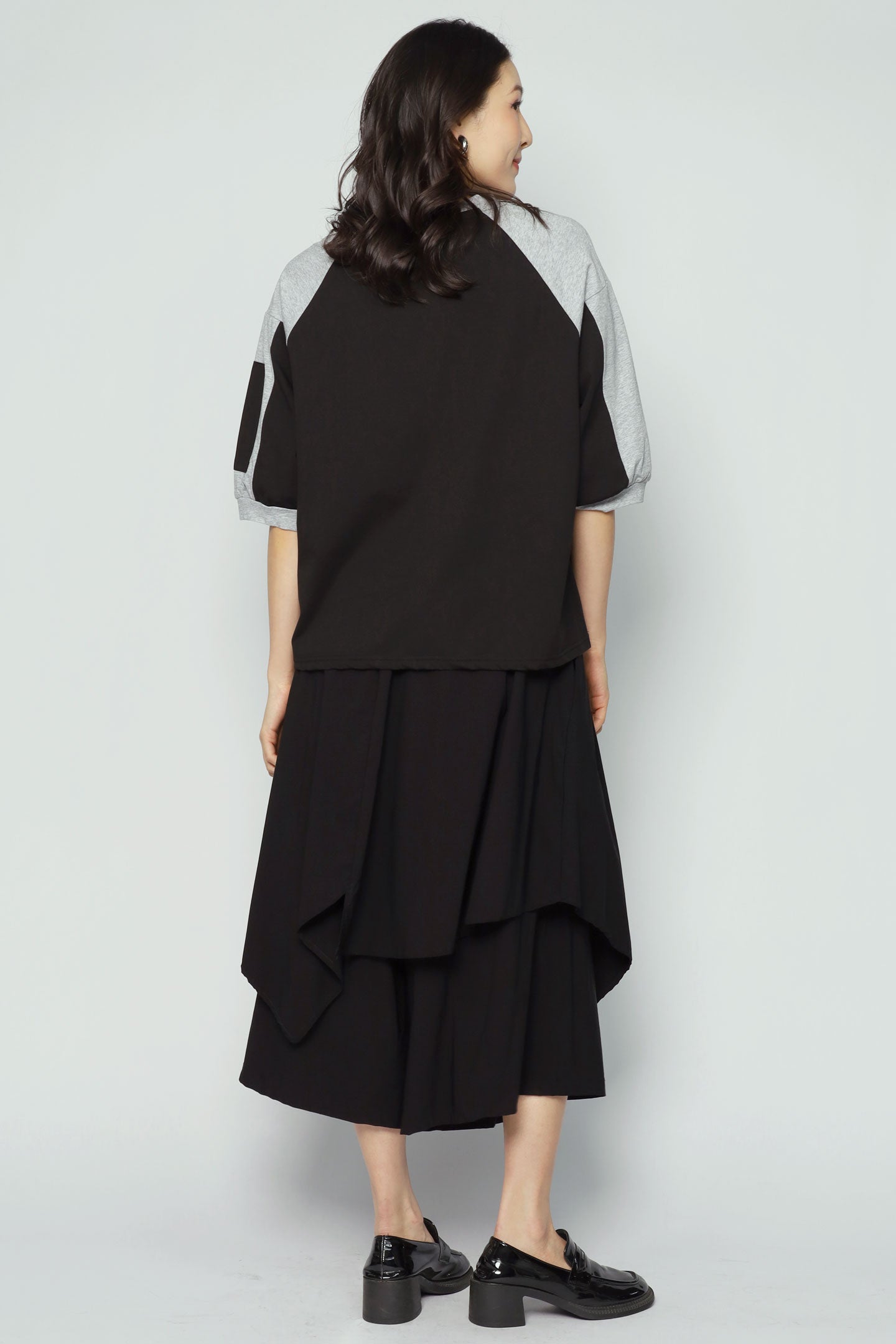 Yewen Colourblock Top in Black