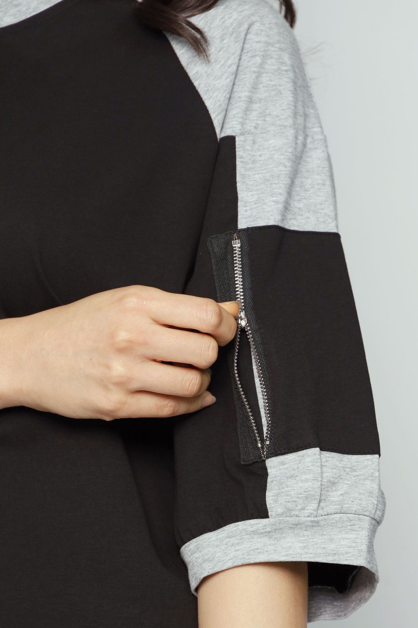 Yewen Colourblock Top in Black