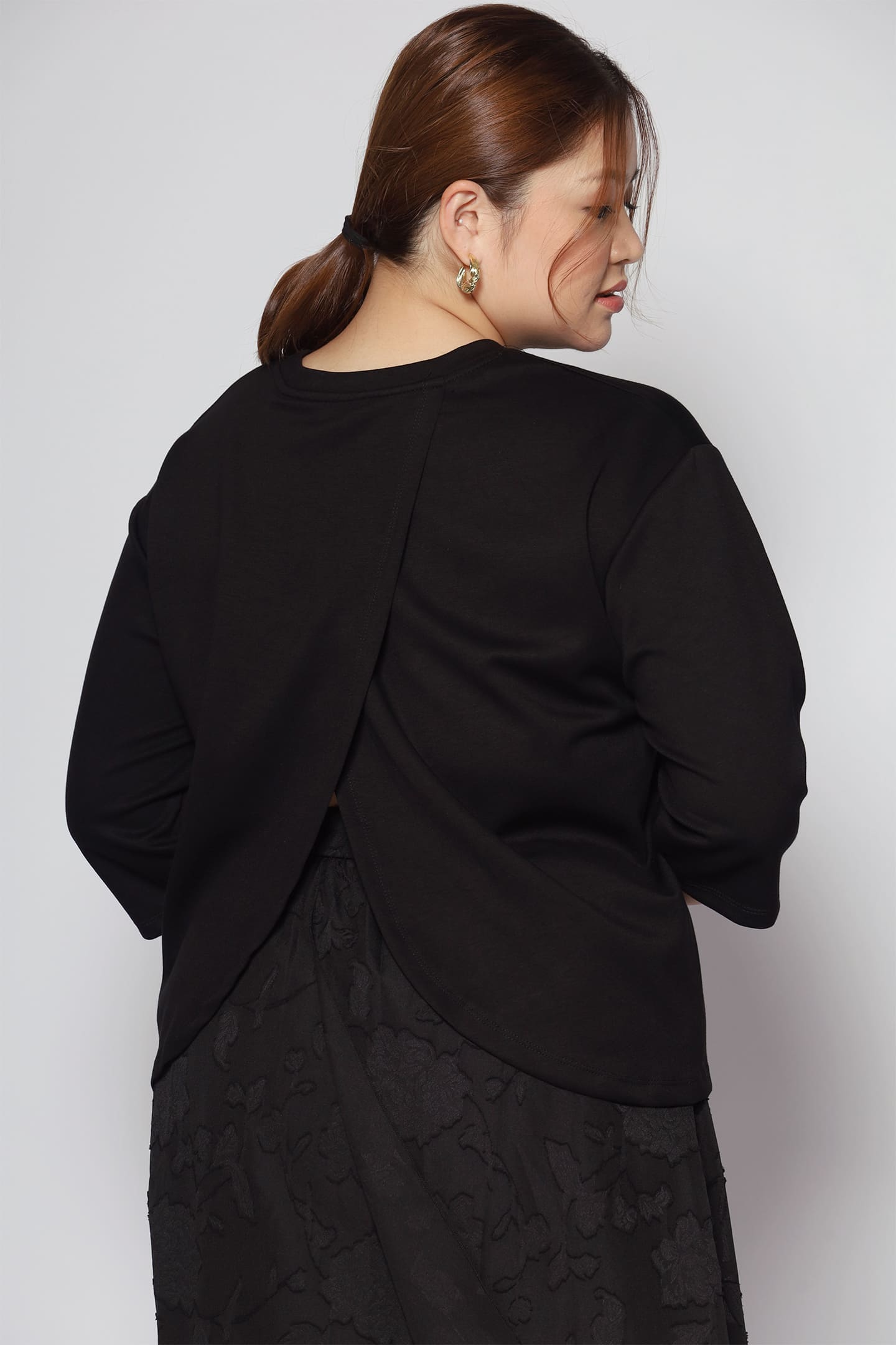 Yun Openback Top in Black