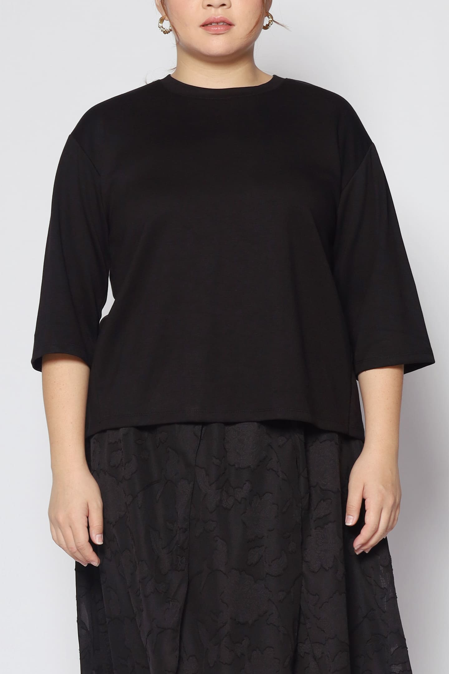 Yun Openback Top in Black