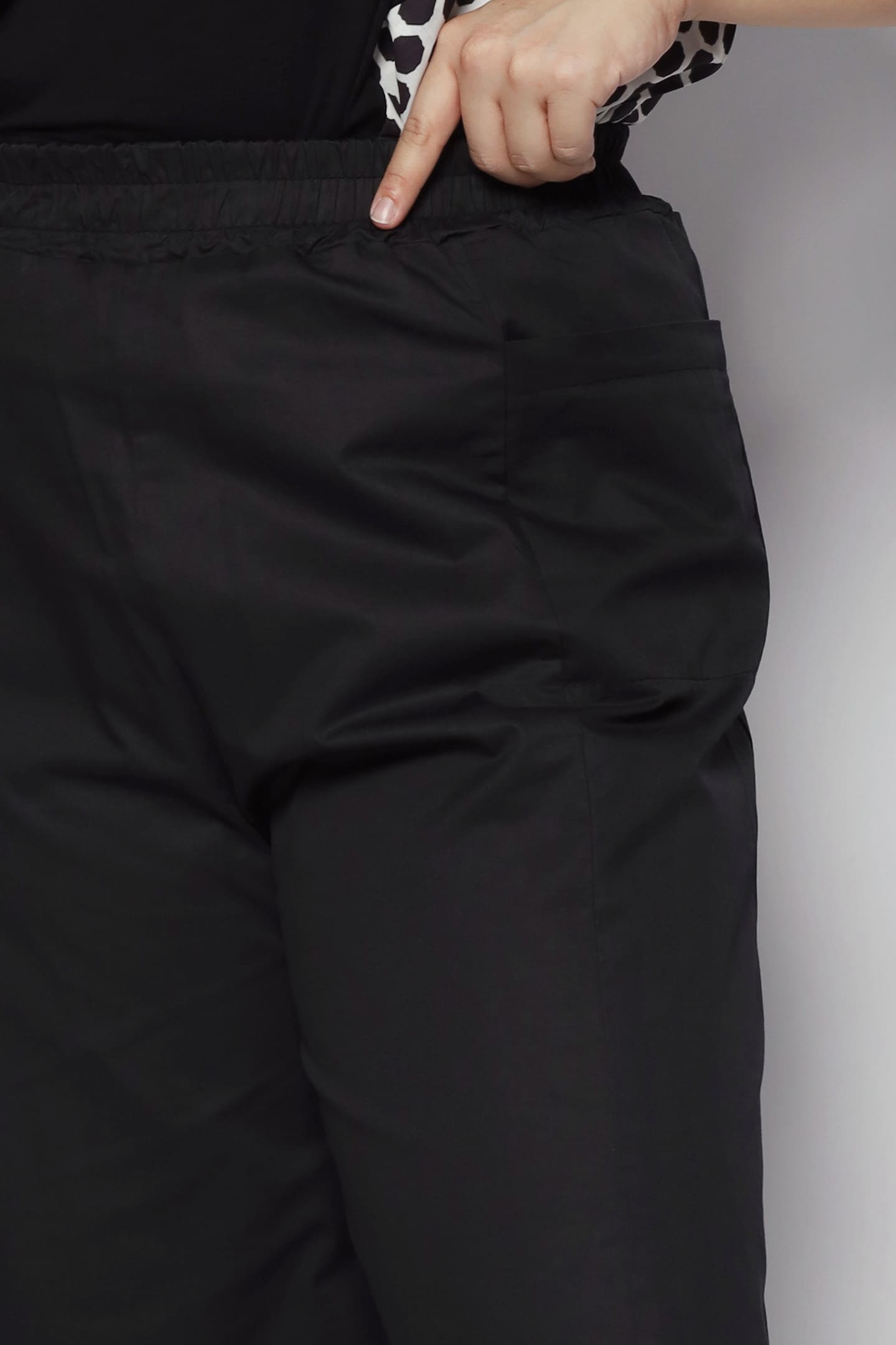 Zant Culottes Pants in Black