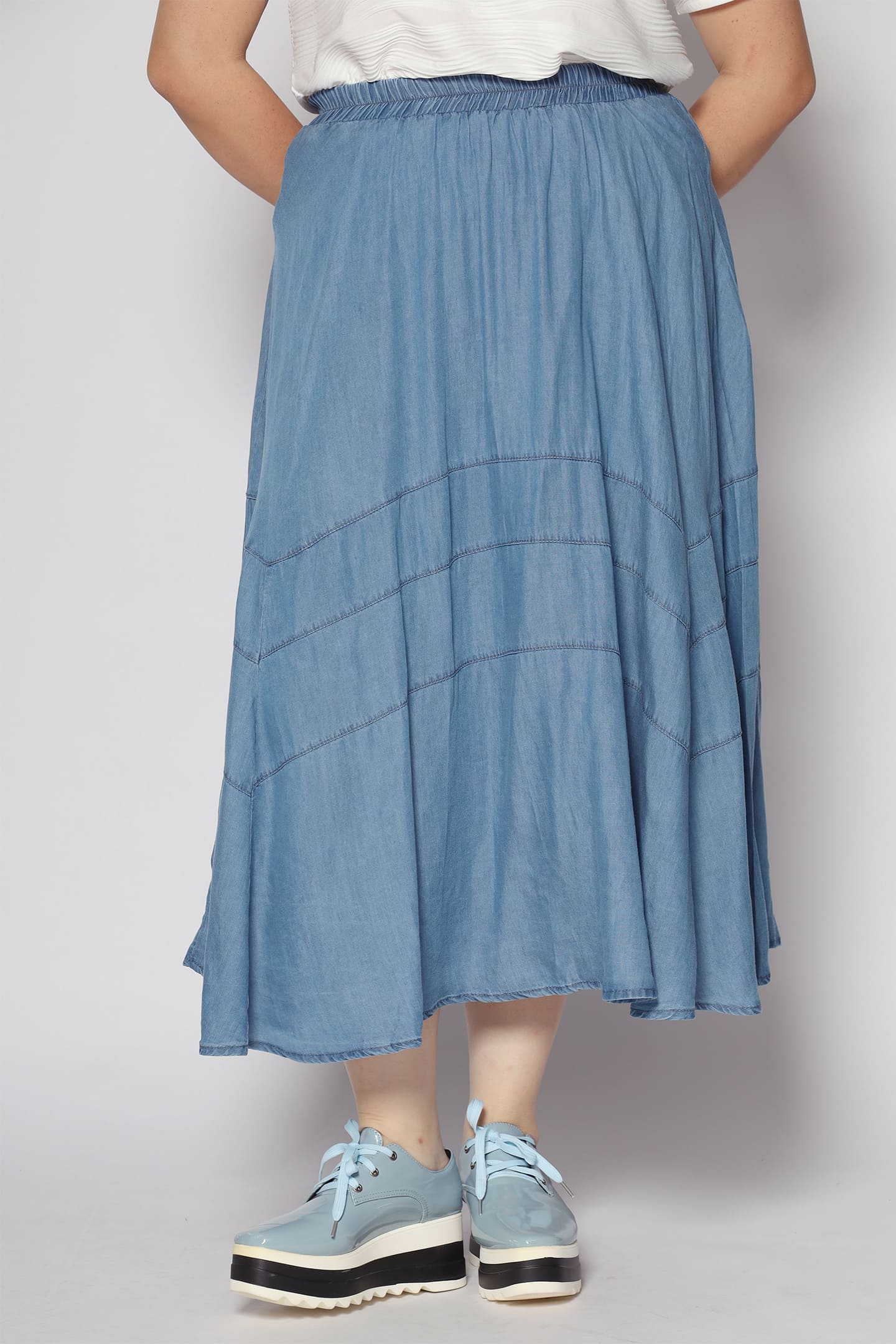 Zonny Skirt in Light Denim